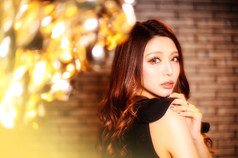 ドレス女性
