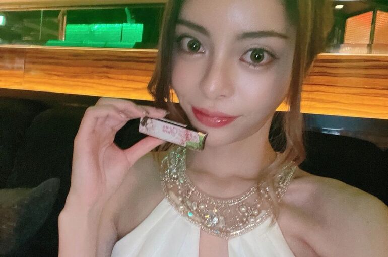 ドレス女性