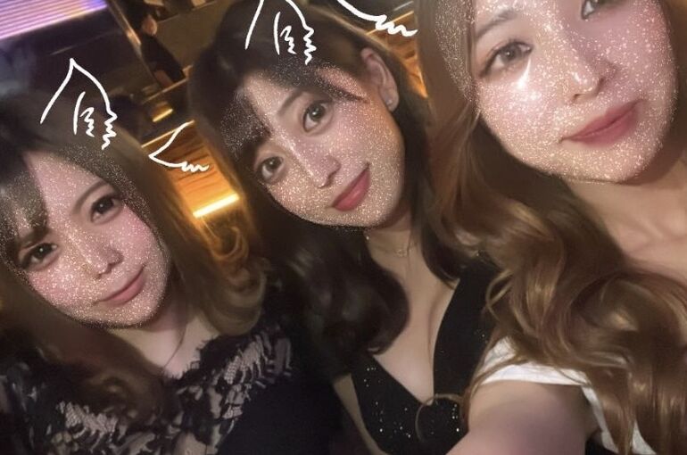 ドレス女性