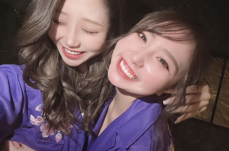 女性